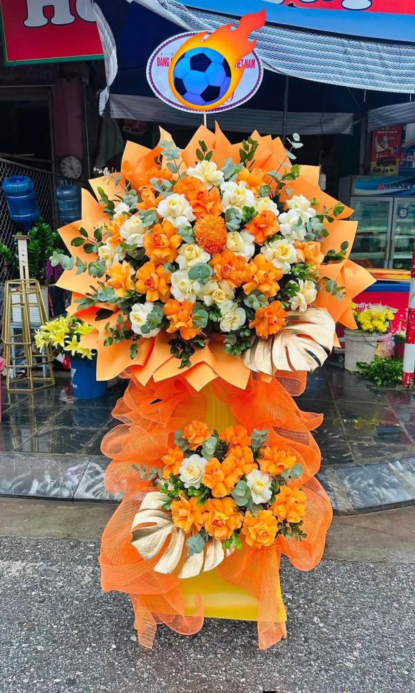 Kệ hoa khai trương