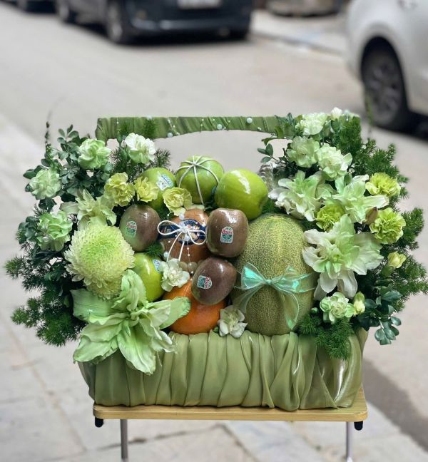 Giỏ hoa trái cây tông màu xanh