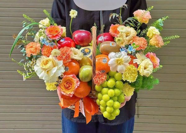 Giỏ hoa trái cây tặng người lớn tuổi