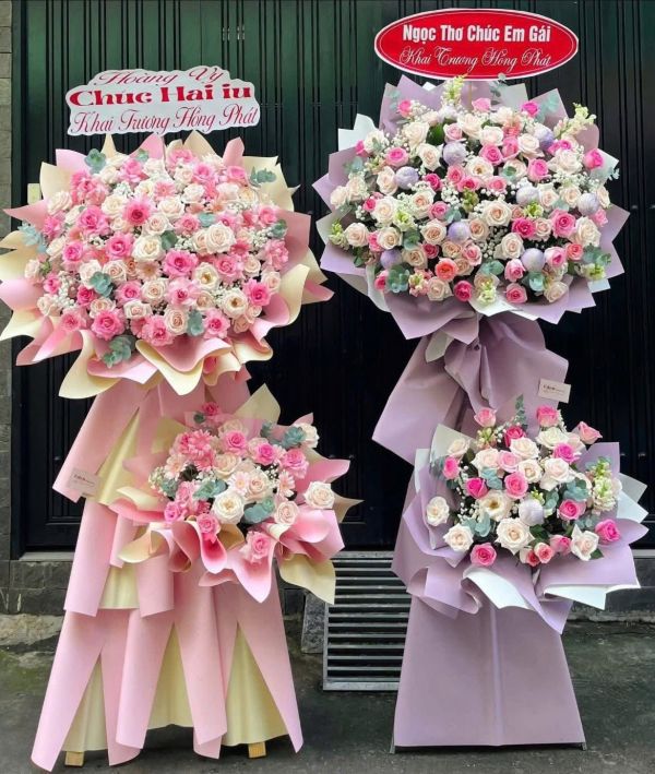 Kệ hoa khai trương