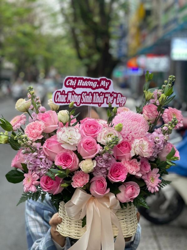 nen-tang-hoa-sinh-nhat-khi-nao-5 giỏ hoa mừng sinh nhật