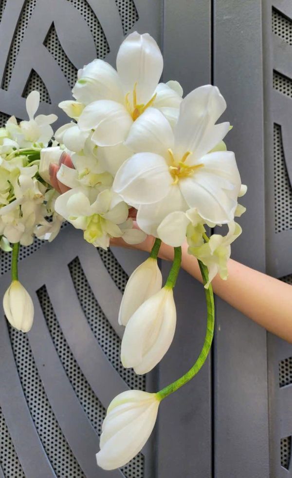 Hoa cưới cầm tay