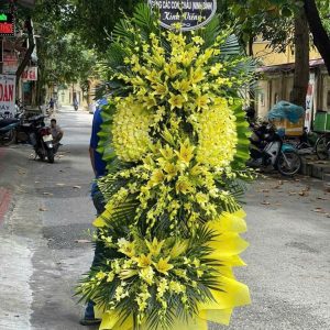 Kệ Hoa Chia Buồn Vàng – Ánh Sáng Tiễn Đưa