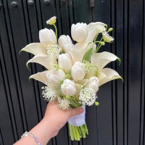 Bó Hoa Cưới Trắng Kem – Ánh Sáng Tình Yêu