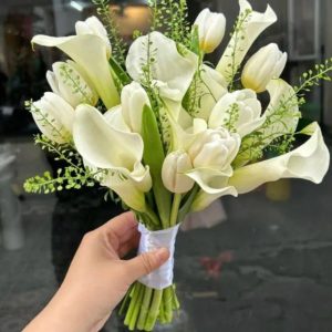 Bó Hoa Cưới Trắng Kem – Nắng Mai Hôn Lễ