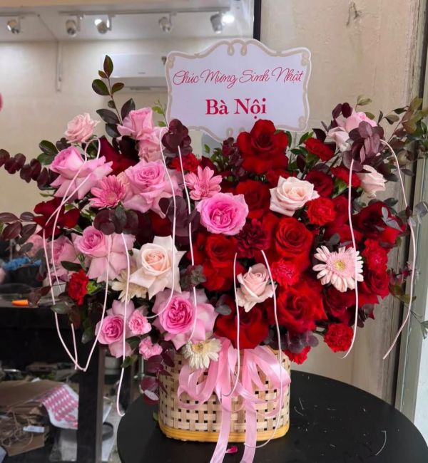 Giỏ hoa sinh nhật